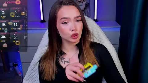 hello Im Eva online show from 04.04.26