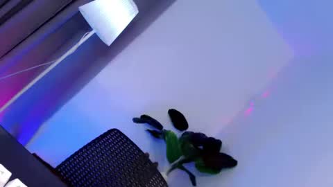 hotterthansex2 online show from 10.15.25