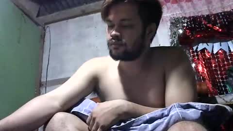 HottestPinoy32 online show from 12.05.24