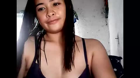 Snapshot of hottie_asianbabe chatting on 10.25.25 Leen online show from 10.25.25