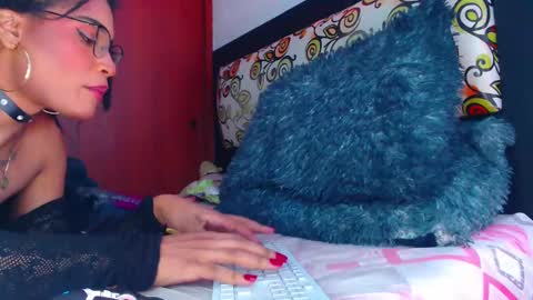Snapshot of hottie_cristal chatting on 10.29.25 Marjorie online show from 10.29.25