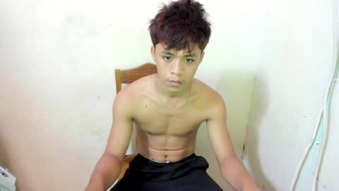 hottie_migs online show from 07.08.26