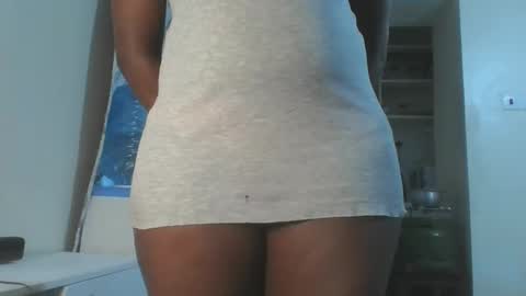 Snapshot of hottie_vera chatting on 02.12.26 vera online show from 02.12.26