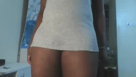 Snapshot of hottie_vera chatting on 03.05.26 vera online show from 03.05.26