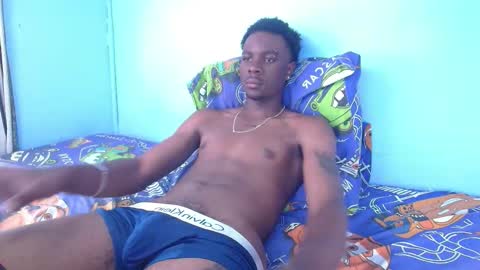 independent Model online show from 12.01.25