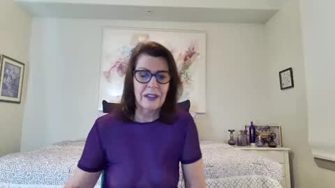 Maggie online show from 01.10.25