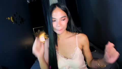Hi i am Jane half vietnamese and half pinay and would like to meet good person here XOXO online show from 05.27.26