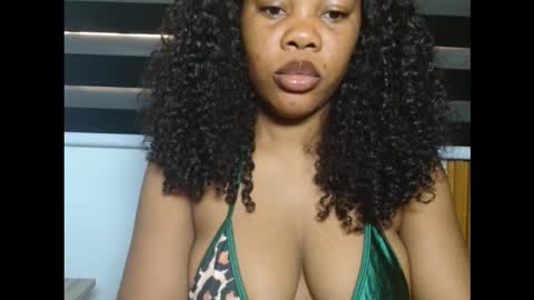 hotty_lora889 online show from 10.02.25