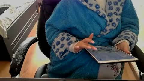 Mary online show from 04.13.26