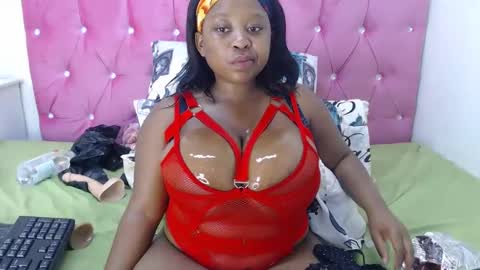 hottyboobsxxx online show from 02.22.25