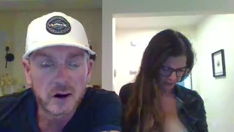 Snapshot of hotwifehotlife01 chatting on 04.19.26 Hotwifehotlife01 online show from 04.19.26
