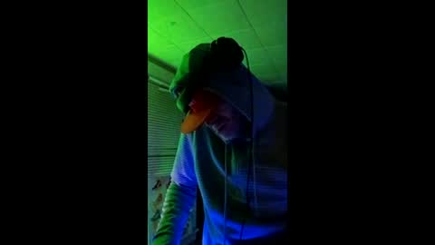 Snapshot of houseofstyle chatting on 05.10.26 SeanPatrick online show from 05.10.26