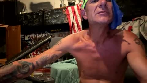 Snapshot of howbowdadareboy33 chatting on 07.28.26 ask me online show from 07.28.26
