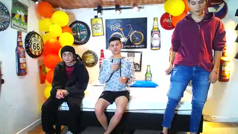 HOWENTS online show from 02.10.25