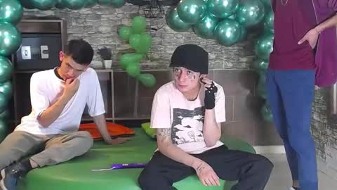 HOWENTS online show from 02.14.25