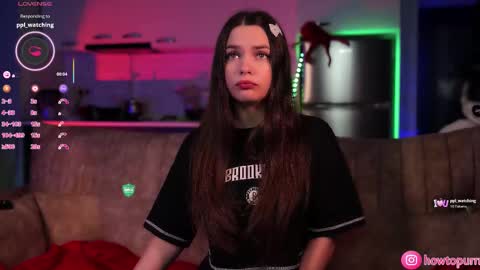 Mia online show from 11.15.25