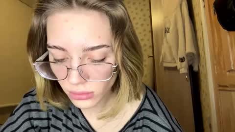 hsiuscherich online show from 01.10.26