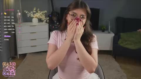 Diane online show from 10.18.25