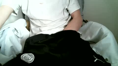 Keanu online show from 10.27.25