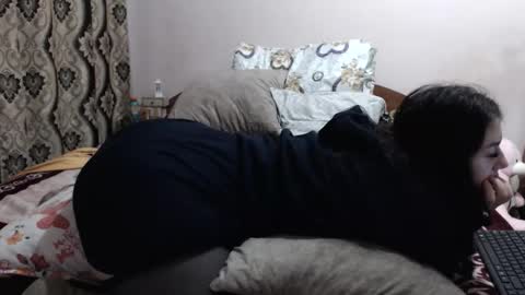 hugeassdevil online show from 04.03.26