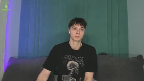 Snapshot of hugebangins_ chatting on 10.08.25 ANTHONY online show from 10.08.25