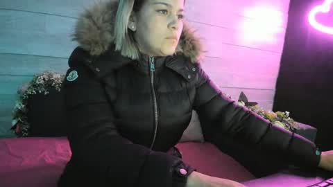 Snapshot of hugeboobserin chatting on 02.05.25 Erin online show from 02.05.25