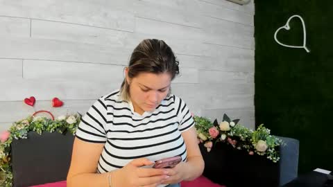 Snapshot of hugeboobserin chatting on 02.21.25 Erin online show from 02.21.25