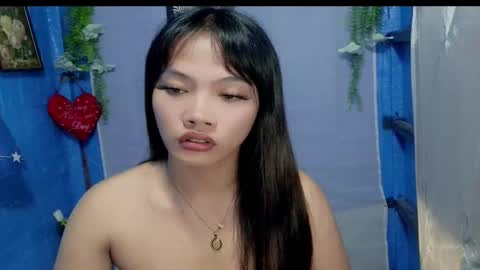 Snapshot of hugecock_elie chatting on 03.18.26 Elie online show from 03.18.26