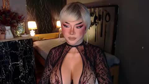 Christine online show from 09.12.25