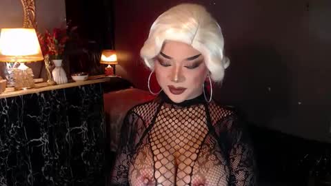 Christine online show from 09.19.25