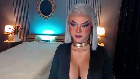 Christine online show from 10.18.25