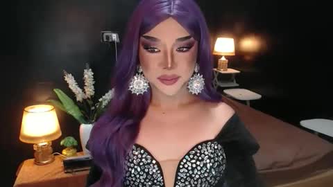 Christine online show from 04.13.26