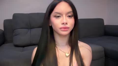 Snapshot of hugecockeightine chatting on 02.11.25 Tine Castillo online show from 02.11.25