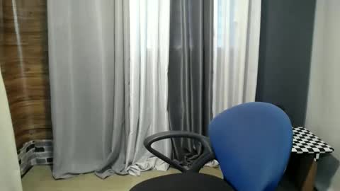 hugecockjames09 online show from 10.29.25