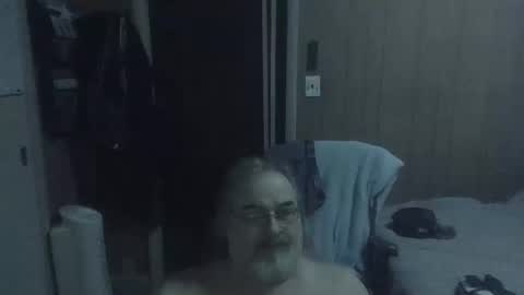 lonely huggy bear online show from 04.16.26