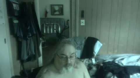 lonely huggy bear online show from 06.30.26