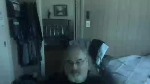 lonely huggy bear online show from 07.13.26