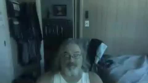 lonely huggy bear online show from 07.14.26