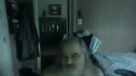 lonely huggy bear online show from 07.28.26