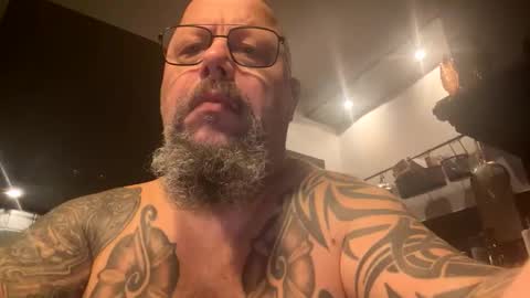 hukjisda online show from 11.28.25