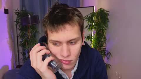 Snapshot of hun1er_steele chatting on 10.24.25 Hunter steele online show from 10.24.25