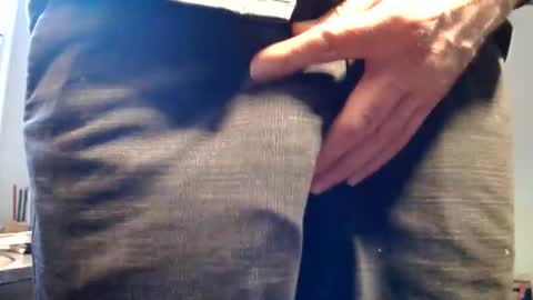 Big uncut cock dripping online show from 05.17.26