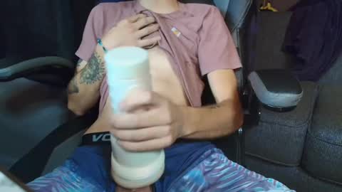 Snapshot of hungbidad666 chatting on 09.19.25 FootLover online show from 09.19.25