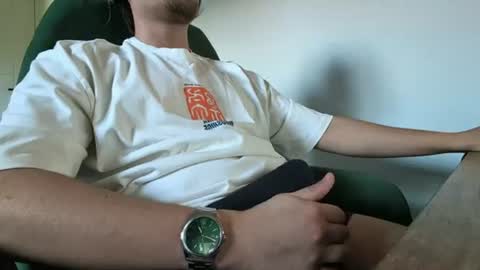 hungdaddy210 online show from 06.19.26