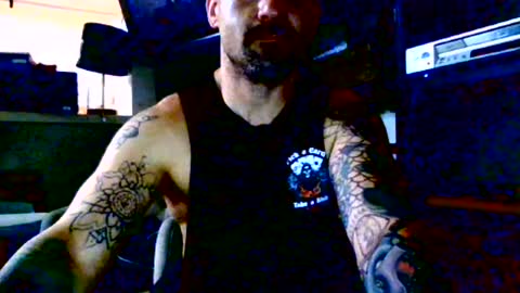 hungherowithoutacape online show from 08.06.26
