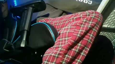 Snapshot of hungtwink4youu chatting on 10.13.25 Hung8Inch online show from 10.13.25