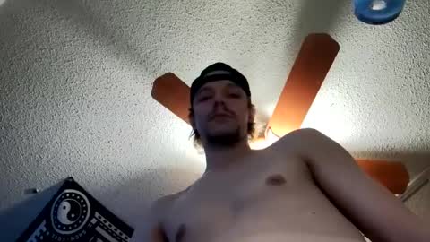 Snapshot of hungtxcock92 chatting on 02.05.25 hungtxcock92 online show from 02.05.25