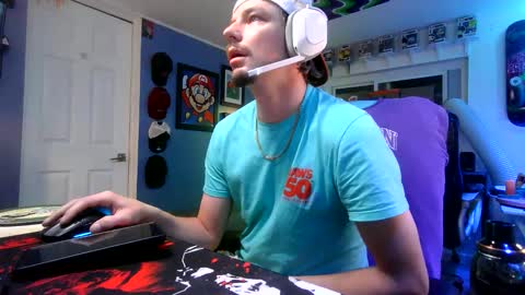 Snapshot of hungtxcock92 chatting on 12.18.25 hungtxcock92 online show from 12.18.25