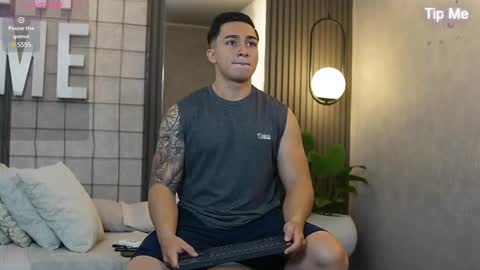 hunk_ryan online show from 03.04.25