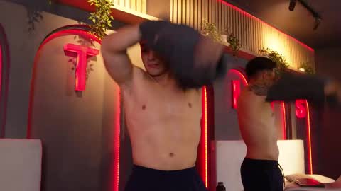 Snapshot of hunk_ryan chatting on 10.01.25 hunk_ryan online show from 10.01.25